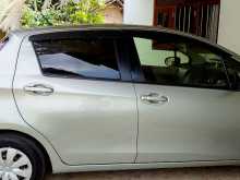 https://riyasewana.com/uploads/toyota-vitz-302352434053.jpg