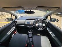 https://riyasewana.com/uploads/toyota-vitz-3116553210656.jpg