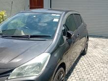 https://riyasewana.com/uploads/toyota-vitz-3118525717323.jpg