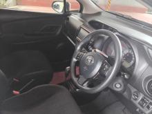 https://riyasewana.com/uploads/toyota-vitz-321402010485.jpg