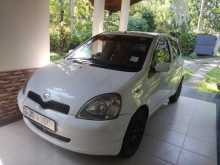 Toyota VITZ 2001 Car