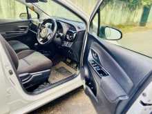 https://riyasewana.com/uploads/toyota-vitz-3rd-718302722133.jpg