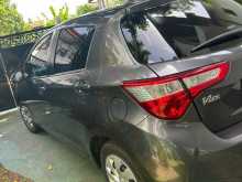 https://riyasewana.com/uploads/toyota-vitz-4114936334.jpg