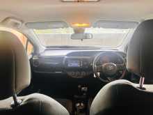 https://riyasewana.com/uploads/toyota-vitz-4170519515.jpg