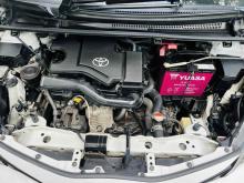 https://riyasewana.com/uploads/toyota-vitz-622093324733.jpg