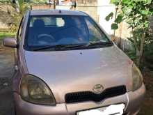 Toyota Vitz 2000 Car