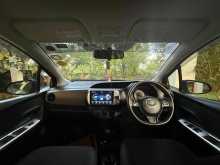 https://riyasewana.com/uploads/toyota-vitz-717544622983.jpg