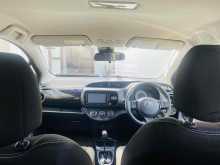 https://riyasewana.com/uploads/toyota-vitz-77464422182.jpg
