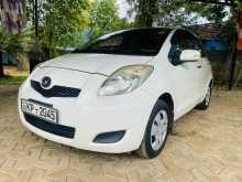 Toyota VITZ 2008 Car
