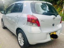 https://riyasewana.com/uploads/toyota-vitz-8air-71551006134.jpg