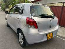 https://riyasewana.com/uploads/toyota-vitz-8air-72344464593.jpg