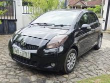 Toyota VITZ 2009 Car