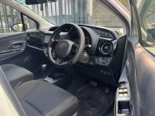 https://riyasewana.com/uploads/toyota-vitz-edition-11706596925.jpg
