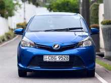 https://riyasewana.com/uploads/toyota-vitz-edition-15135950992.jpg