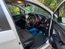 https://riyasewana.com/uploads/toyota-vitz-edition-1722565524733.jpg