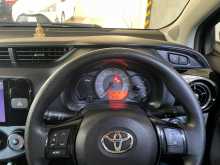 https://riyasewana.com/uploads/toyota-vitz-edition-2018-1221053212733.jpg