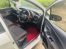 https://riyasewana.com/uploads/toyota-vitz-edition-2018-1915442312283.jpg