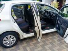 https://riyasewana.com/uploads/toyota-vitz-edition-2018-2315533412522.jpg