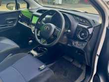 https://riyasewana.com/uploads/toyota-vitz-edition-2018-2321012712753.jpg