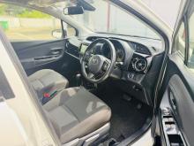 https://riyasewana.com/uploads/toyota-vitz-edition-2613392117936.jpg
