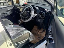 https://riyasewana.com/uploads/toyota-vitz-edition-311639096034.jpg