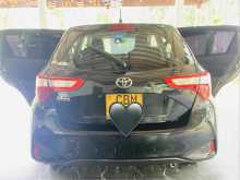 https://riyasewana.com/uploads/toyota-vitz-full-16055322952.jpg