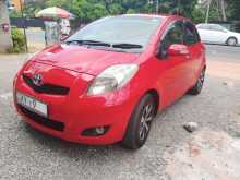 Toyota Vitz Ill 2010 Car