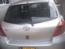 https://riyasewana.com/uploads/toyota-vitz-ksp90-2007-1122504312172.jpg