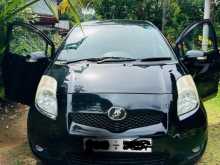 Toyota VITZ 2009 Car