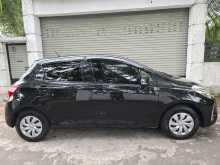https://riyasewana.com/uploads/toyota-vitz-push-2018-18405012343.jpg