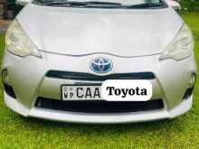 Toyota Vitz 2012 Car