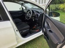 https://riyasewana.com/uploads/toyota-vitz-safety-12111166806.jpg