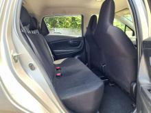 https://riyasewana.com/uploads/toyota-vitz-safety-31017426296.jpg
