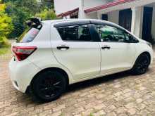https://riyasewana.com/uploads/toyota-vitz-safetyr-3719034164.jpg