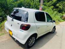 Toyota Vitz SCP10 2001 Car