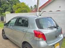 https://riyasewana.com/uploads/toyota-vitz-scp90-2007-2519275212574.jpg