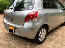https://riyasewana.com/uploads/toyota-vitz-scp90-2010-2011271412203.jpg