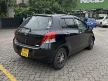 https://riyasewana.com/uploads/toyota-vitz-scp90-87044517432.jpg