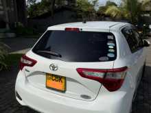 https://riyasewana.com/uploads/toyota-vitz-sefty-2017-179154112112.jpg