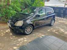 Toyota VITZ 2000 Car