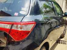 https://riyasewana.com/uploads/toyota-vitz-special-2017-1613370712983.jpg