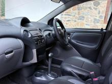 https://riyasewana.com/uploads/toyota-vitz-u-1117353317865.jpg