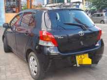 https://riyasewana.com/uploads/toyota-vitz-u-24222430203.jpg