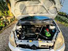https://riyasewana.com/uploads/toyota-vitz-u-251516104743.jpg