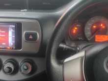 https://riyasewana.com/uploads/toyota-vitz20162020-2016-258584512244.jpg