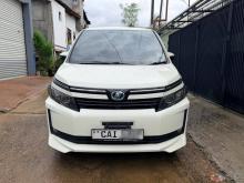 Toyota VOXY 2015 Van
