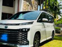 Toyota Voxy 2025 SUV