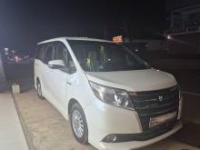 Toyota Voxy 2014 Van