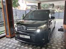 Toyota Voxy 2014 Van