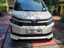 Toyota Voxy 2014 Van